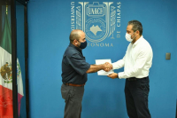 Felicitaciones al Mtro. Jorge Humberto Trujillo Rincón, nuevo encargado de la Dirección de la Facultad de Contaduría y Administración CI